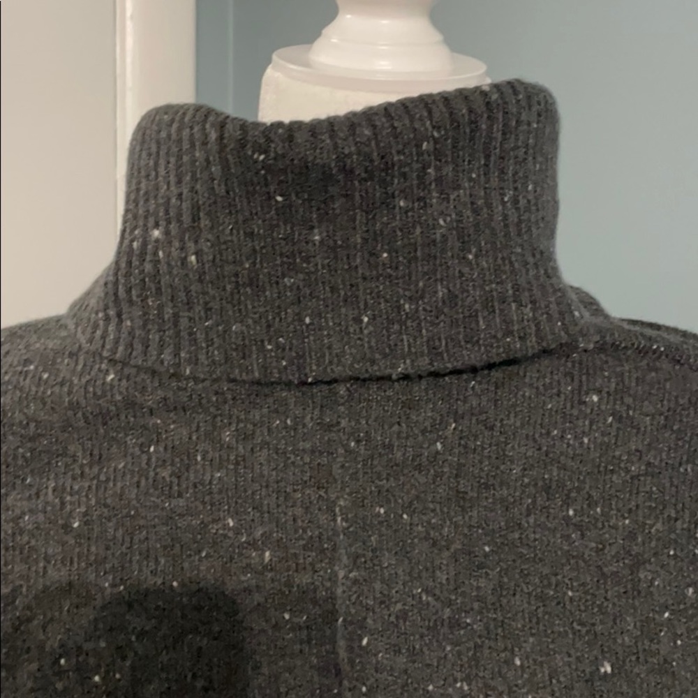 Loft sweater - Picture 2 of 6